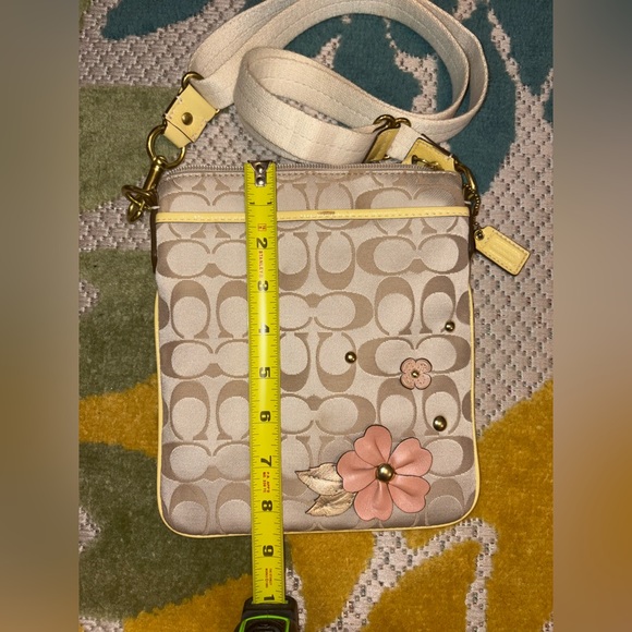 Coach Signature Crossbody Bag with Floral Appliqué - Picture 14 of 15